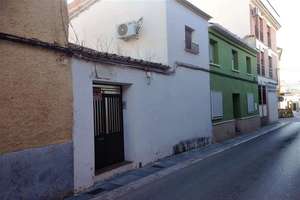 Casa venta en Seis de Junio, Valdepeñas, Ciudad Real. 